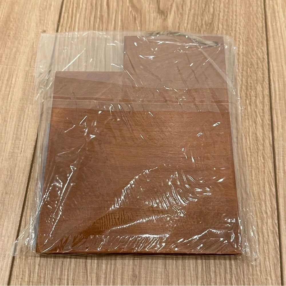 NWT Utah Shaped Wooden Trivet
